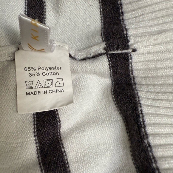 Kirundo women black and White Striped Sweater - Picture 5 of 6